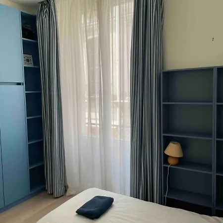 Entire Jardin Du Luxembourg Apartment *