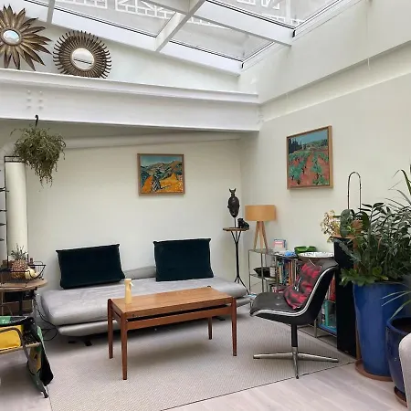 Entire Jardin Du Luxembourg Apartment *